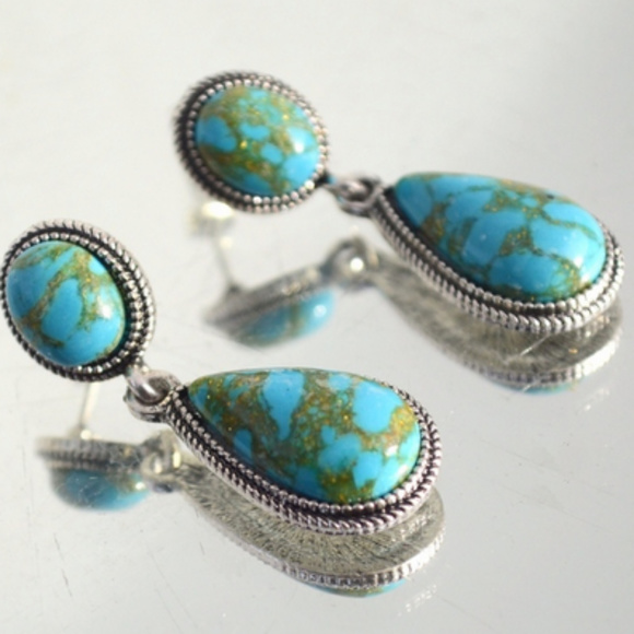Jewelry - Turquoise Drop Dangle Earrings Southwestern